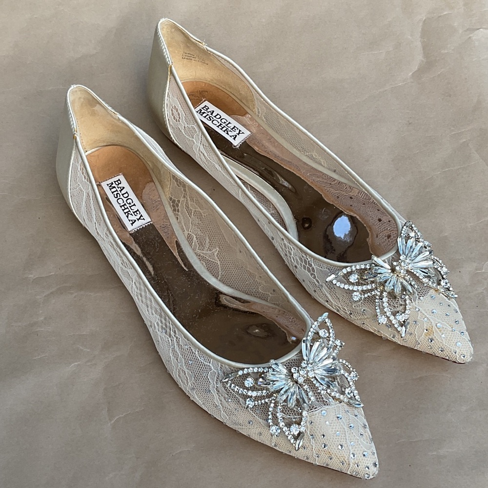 Badgley Mischka Kaitlin Cream Lace Embellished Flats